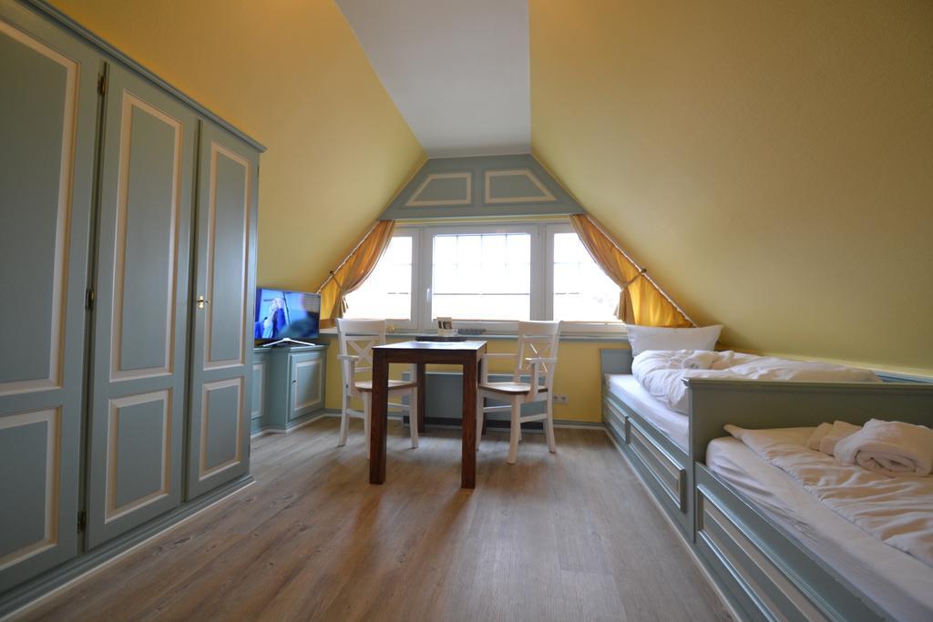 Priel-Hues Apartment ลิสท์ ภายนอก รูปภาพ